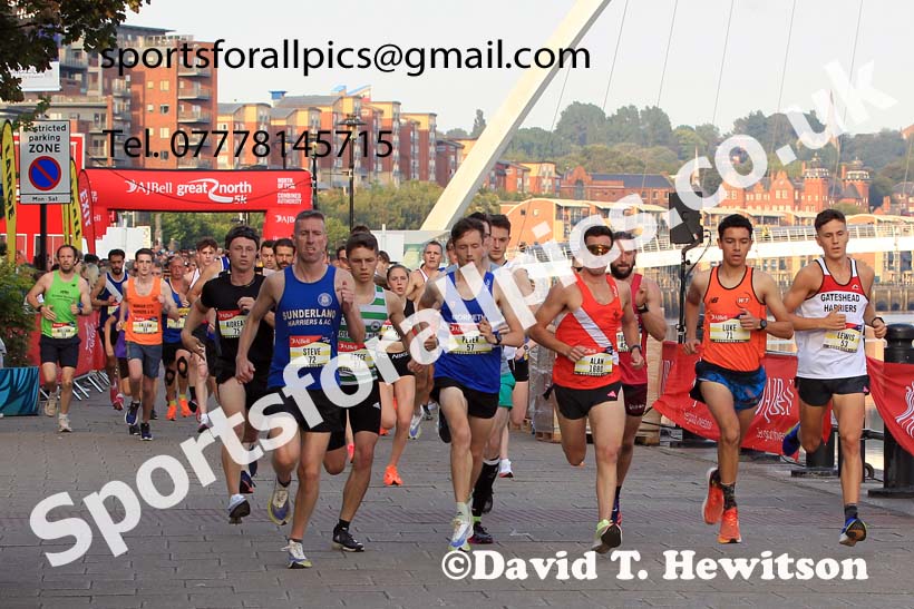 AJ Bell Great North 5k, Newcastle Quayside.  Photo: David T. Hewitson/Sports for All Pics